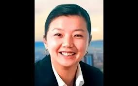 Kelly Lye's Instagram, Twitter & Facebook