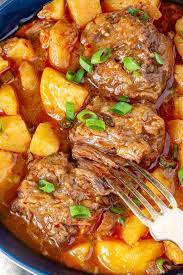 Simple Oxtail Soup Cooking With Lei Recipe Oxtail Soup Oxtail Recipes Oxtail