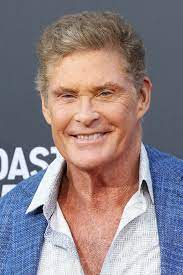 None other than baywatch and knight rider star david hasselhoff turned up on an episode of the hit cbs show, and he was a perfect fit for the role. David Hasselhoff Starportrat News Bilder Gala De