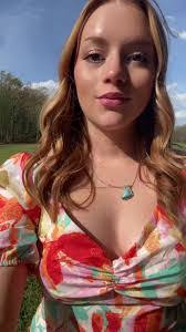 Gracie Johnson's Instagram, Twitter & Facebook