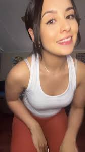 I am so curious if I’m the only one that tried do this during the ending  because of the girl in this video??!! #ricaapretadita #kumbiaallstarz  #melissajimenez #cumbia #kumbiamingz #flexibility ...