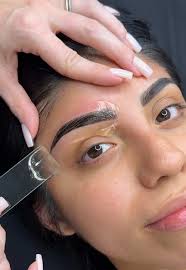 Brown E Micro Junto Na Mesma Sobrancelha