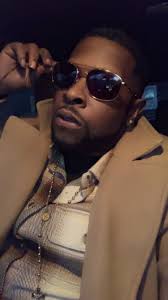 41, Mental Health Therapist MSW from the North Suburbs. New to the group.