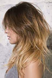 Foto 162 Frisuren Und Trendfrisuren 2014 Gestufter Haarschnitt Frisuren Haarschnitte Langhaarfrisuren