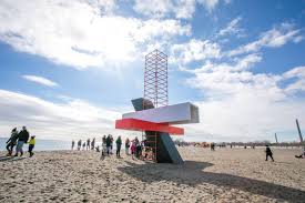 Woodbine beach is the largest of the four beaches in the beaches in toronto, ontario, canada. Toronto S Most Popular Beach Was Just Transformed Into Something Completely Different