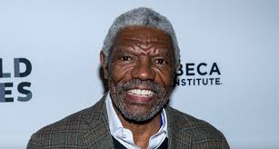 UGFTV Prof. Vondie Curtis-Hall receives a Christopher Award