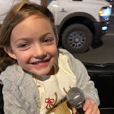 Giovanni Galata and Kacey Phillips