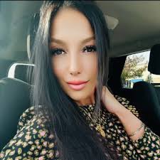 leadwithpassion #thepaperstore #huntington #longisland #waltwhitmanshops  #itsofficial #gifts #hallmark