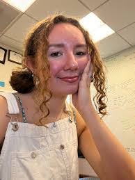 Emily Henderson's Instagram, Twitter & Facebook