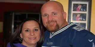 SPD officer pleads guilty to bringing son, 15, to bar