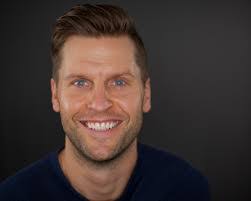 Carl Faber's Instagram, Twitter & Facebook