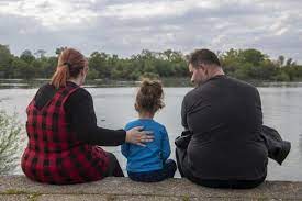 How To Talk To Your Children About The Death Of A Loved One | Unicef  Parenting