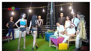 Jun 05, 2021 · nghệ sĩ quang tèo trong cảnh phim cô gái nhà người ta. Khan Giáº£ Bá»©c Xuc Vá»›i Nhá»¯ng Cáº£nh Nong Hai Nháº£m Do Quang Teo Ä'ong