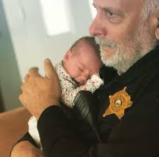 Shana Squires's Instagram, Twitter & Facebook