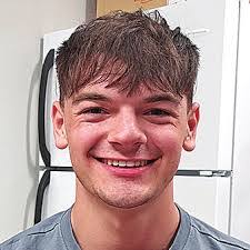 Darin Huston's Instagram, Twitter & Facebook