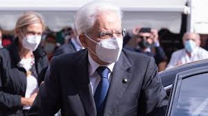 Impietosa la sua descrizione di una «magistratura china su se stessa», preoccupata di costruire consensi a uso. Coronavirus Italy President Fires Back At Boris Johnson Over Covid Remark Politics News Sky News