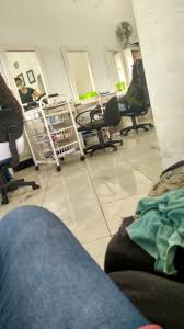 Terdapat 4 menu perawatan utama yang ditawarkan oleh flaurent. Tatik Salon Sleman Jl Raya Kadisoka Telepon 0274 4395147 Jam Buka