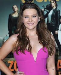 By signing up, i agree to the terms & to receive emails from popsugar. Abigail Breslin Who Played Olive Hoover In Little Miss Sunshine Is All Grown Up Now And Looks Unrecognizable