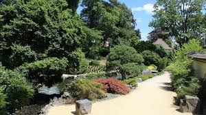 Ein japanischer garten muss nicht groß sein, auch in japan ist land sehr teuer, so dass traditionell eher kleine gärten eingerichtet werden. Wo Die Stille Wohnt Der Japanische Garten In Kaiserslautern Swr2