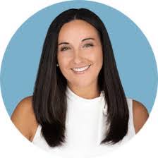 Laura Kunz's Instagram, Twitter & Facebook