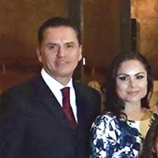 He has been the attorney general for the mexican state of nayarit since 2013. Esposa E Hijos De Roberto Sandoval En La Mira De Eu Por Ser Prestanombres