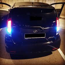 Adakah lampu kereta berkelip kena saman. Polis Larang Guna Lampu Ice Blue Careta