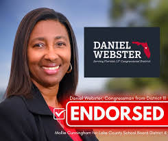 Mollie Cunningham's Instagram, Twitter & Facebook