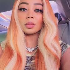 Myra Newell's Instagram, Twitter & Facebook