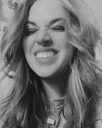 Alyssa Laine's Instagram, Twitter & Facebook