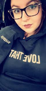 Mia Duncan (@MiaBeautyGirl)