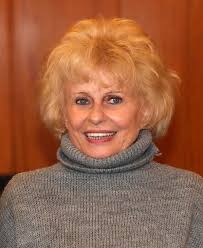 Negyedik férje egy görög származású színész volt. Esztergalyos Cecilia Elarulta Mit Kivant A 75 Szuletesnapjara Ripost