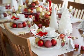 Some people really make an art of christmas table settings and i am determined to do better for my family this year. Five Ideas To Light Up Your Christmas Dinner Table Twin Cities