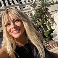 Hair salon for straight thick hair cut?