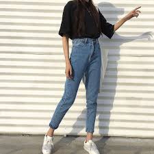 A basic white tee and dark wash jeans get a dose of interesting from the cognac flats, a. Basic Style Street Tarz Moda Moda Kiyafetler Moda Stilleri