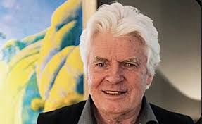 Dan McPharlin but you are not alone if you thought it was Roger Dean.  http://danmcpharlin.net/