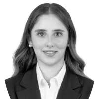 16100+ perfiles de «Regina