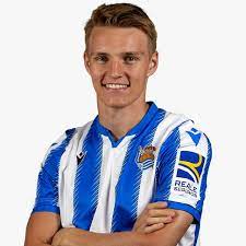 Martin ødegaard (born 17 december 1998) is a norwegian professional footballer who plays as an attacking midfielder for premier league club arsenal and . Martin Odegaard