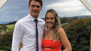 Chris scott goes berserk as gary rohan sinks epic winning goal after the siren. Afl News Sydney Swans Star Gary Rohan Struck By Family Tragedy