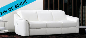 Le canapé, l'élément central de votre salon, appelle les moments de détente ; Canape Cuir Relax Electrique Quebec