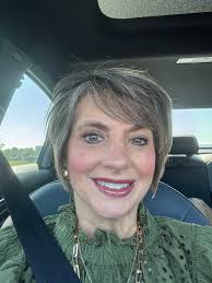 Good morning, ladies and gents! Remember that beauty runs deep. While we  work