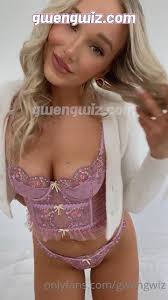 GwenGwiz Nude Strip Lingerie Onlyfans Video Leaked | Thotslife.com