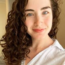 Dani Greenfield's Instagram, Twitter & Facebook