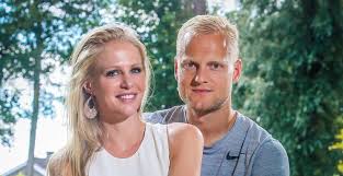 L'année suivante, elle prit la décision de reprendre ses études et de continuer sa carrière de. Trouwklokken Klinken Deschacht En Coorevits Zeggen Opnieuw Ja Voetbalprimeur Be