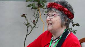 Palmerston North ukulele band Mamastrummers boosts community festive spirit 