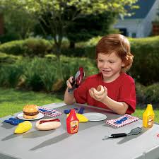 Your little one can grill indoors or take the set your little one can host a barbecue for your entire family. Backyard Barbecue Grillin Goodies At Little Tikes