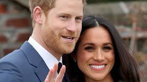 Geburtstag feiert, habe ihren freunden anvertraut, dass sie ihrem sohn archie gern einen spielgefährten schenken würde, der nicht in die kategorie haustier fällt. Harry Und Meghan Sind Wieder Schwanger Fans Rasten Aus Promiflash De
