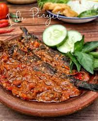 Selain enak, ikan tawar ini juga dikenal kaya gizi dan harganya relatif. 20 Resep Masakan Ikan Lele Enak Sederhana Dan Mudah Dibuat