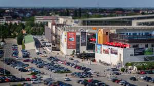 Magazinul nostru din iulius mall este cel mai mare din ţară şi te aşteaptă să îi treci pragul! CaÈi Bani A Produs Iulius Mall Anul Trecut Pe Ce Loc E In ÈarÄ