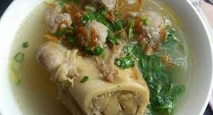 Meracik bumbu kuah bakso harus disesuaikan dengan bahan utama bakso tersebut. Resep Kuah Bakso Mantap