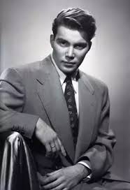 Find william shatner videos, photos, wallpapers, forums, polls, news and more. A Young William Shatner In 1952 Ladyboners
